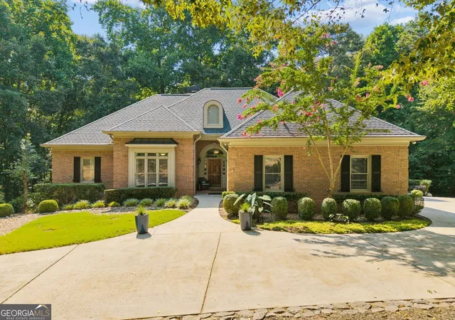 Photo 1 of Single family home for sale at 5720 Golf Club Dr, Braselton, GA 30517 | MLS# 10807644 | Listing updated on 2026-09-14