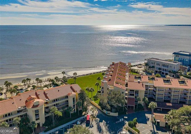 2nd image of 201 Neptune Rd, St. Simons, GA 31522