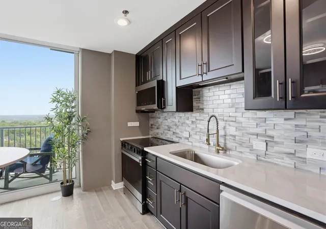 Photo 4 of Condo for sale at 361 17th Street #1720, Atlanta, GA 30363 | MLS# 10723834 | Listing updated on 2026-07-16