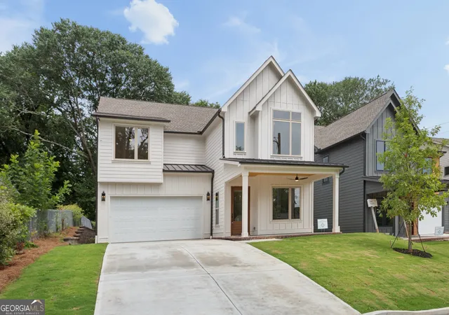 1st image of 2471 Edwards Dr Nw, Atlanta, GA 30318 | MLS# 10811680