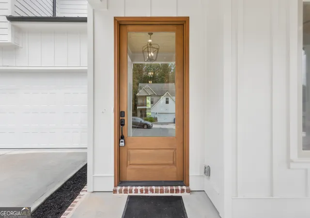 4th image of 2471 Edwards Dr Nw, Atlanta, GA 30318 | MLS# 10811680