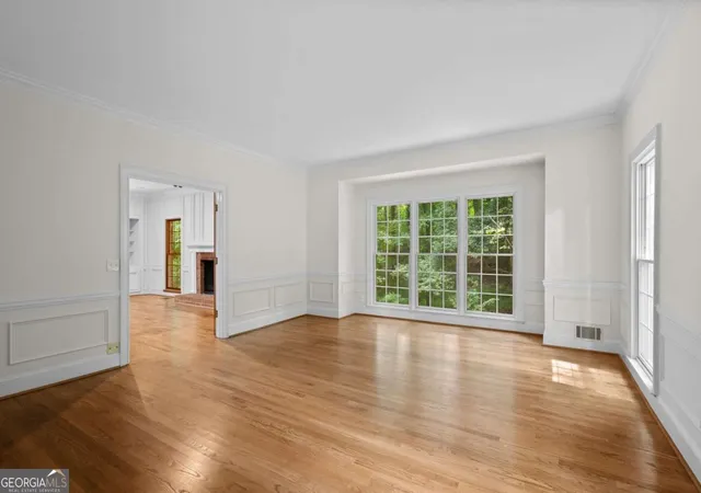 Photo 4 of Single family home for sale at 9335 Huntcliff Tr, Sandy Springs, GA 30350 | MLS# 10812201 | Listing updated on 2026-10-06
