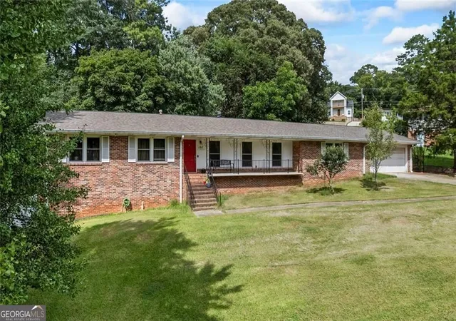 2nd image of 150 Shawnee Dr, Athens, GA 30606 | MLS# 10810827