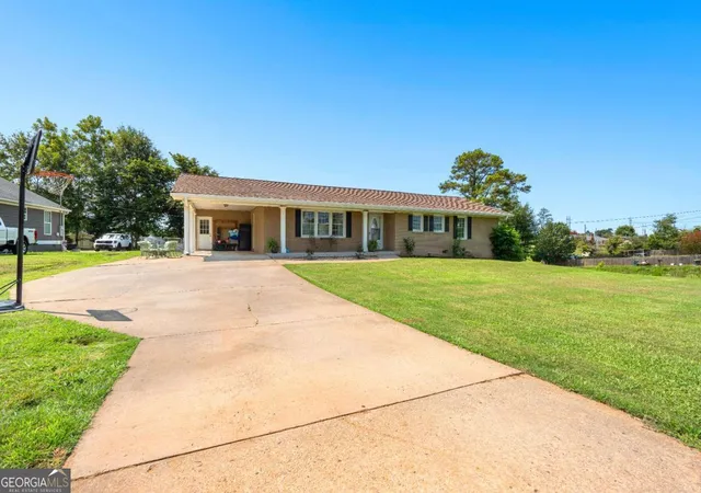 2nd image of 266 Lagrange Street, Newnan, GA 30263 | MLS# 10817966