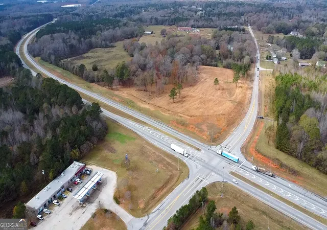 Photo 1 of Sale Pending at 3128 High Falls Rd, Griffin, GA 30223 | MLS# 10700618 | Listing updated on 2026-09-18