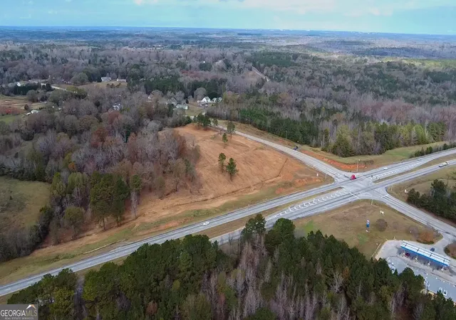 Photo 3 of Sale Pending at 3128 High Falls Rd, Griffin, GA 30223 | MLS# 10700618 | Listing updated on 2026-09-18