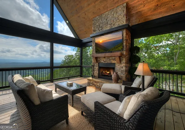 4th image of 401 Kittatinny Dr, Mineral Bluff, GA 30559 | MLS# 10816832