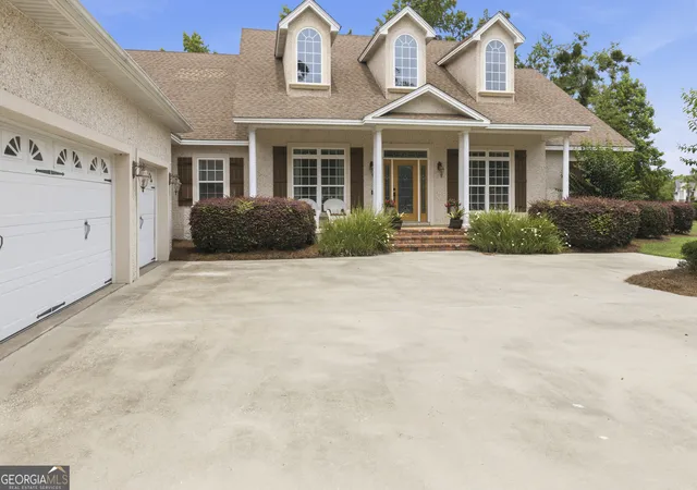 Photo 3 of Single family home for sale at 106 Majestic Dr, Brunswick, GA 31523 | MLS# 10774319 | Listing updated on 2026-06-12