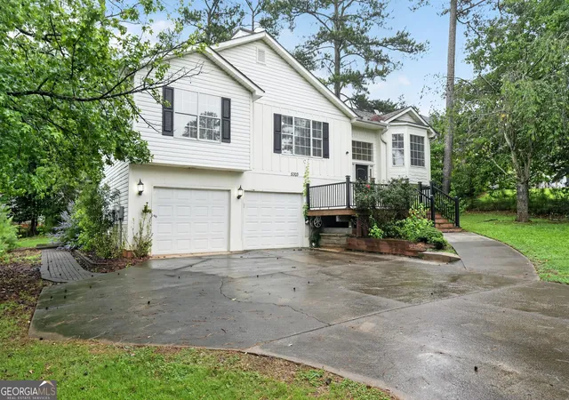 Single family home for sale at 5303 Greenway Dr, Villa Rica, GA 30180 | MLS# 10770045