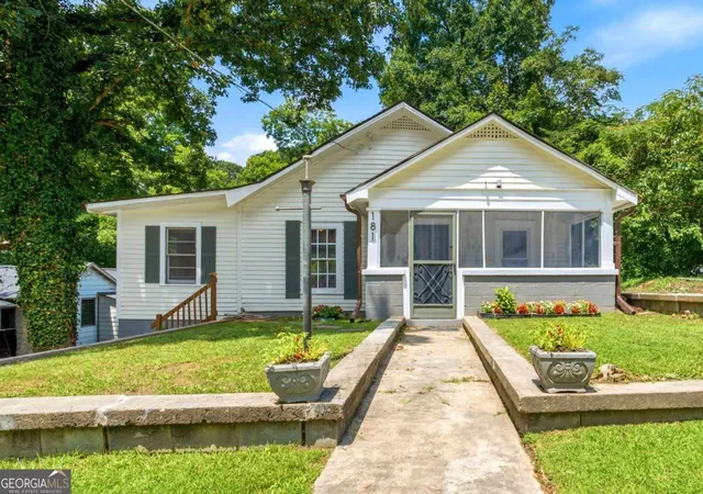 Photo 1 of Single family home for sale at 181 Barfield Ave Sw, Atlanta, GA 30310 | MLS# 10801754 | Listing updated on 2026-09-23