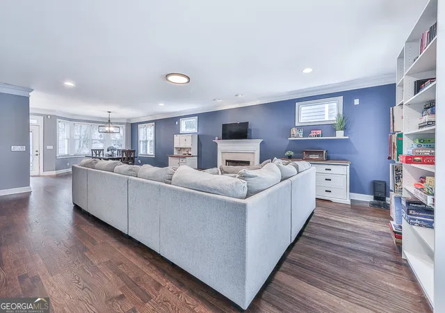 Photo 2 of Single family home for sale at 925 Rice St Nw, Atlanta, GA 30318 | MLS# 10781612 | Listing updated on 2026-08-19
