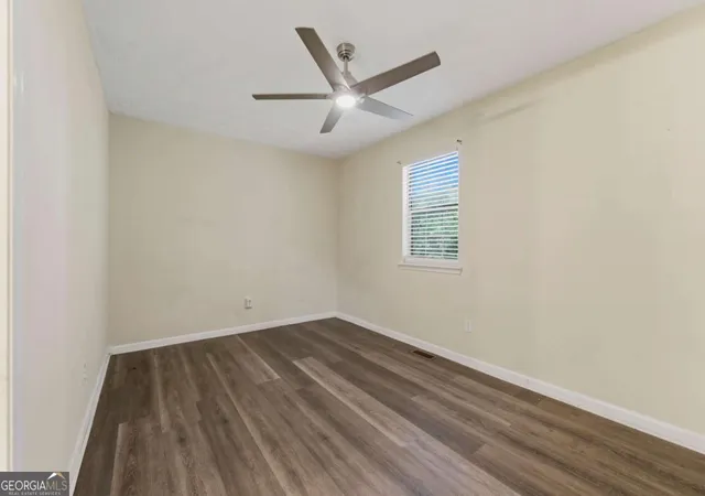 3rd image of 7237 Crestside Dr, Austell, GA 30168 | MLS# 10827278