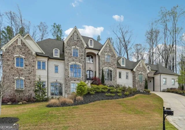 Photo 2 of Single family home for sale at 252 Traditions Dr, Alpharetta, GA 30004 | MLS# 10757705 | Listing updated on 2026-07-28