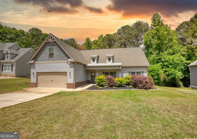 Homes for sale in Griffin, GA | 103 Coldwater Ln, Griffin, GA 30224 | MLS# 10761126