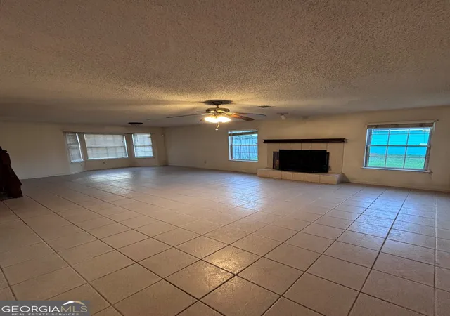 Photo 3 of Single family home for sale at 105 Huntington Dr, Kingsland, GA 31548 | MLS# 10808929 | Listing updated on 2026-09-08