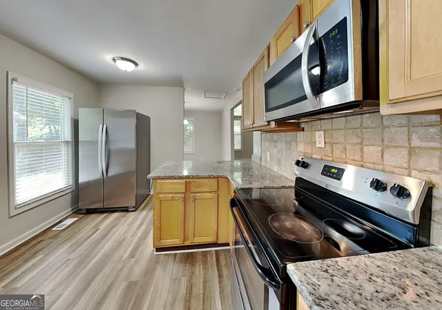 Photo 4 of Single family home for sale at 3346 Hickory Blf Dr, Marietta, GA 30062 | MLS# 10807284 | Listing updated on 2026-09-10