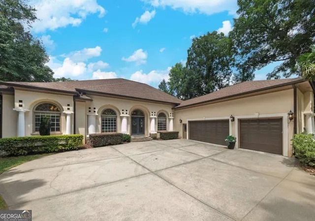 Photo 1 of Mansion for sale at 701 Lake Overlook Dr, Canton, GA 30114 | MLS# 10829380 | Listing updated on 2026-09-03