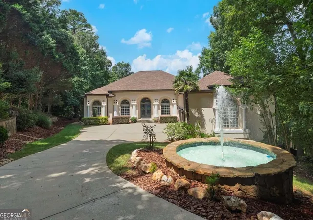 Photo 3 of Single family home for sale at 701 Lake Overlook Dr, Canton, GA 30114 | MLS# 10829380 | Listing updated on 2026-09-03