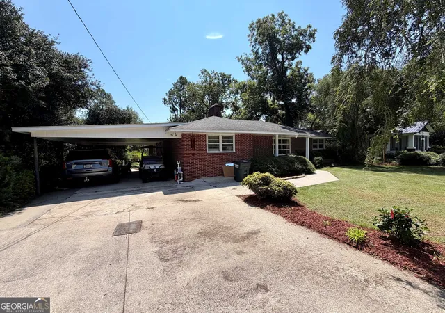 3rd image of 422 Park Ave, Millen, GA 30442 | MLS# 10834975