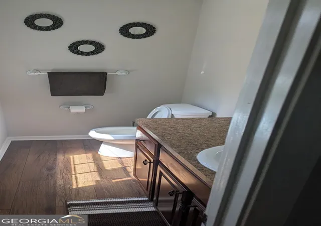 Photo 3 of Single family home for sale at 945 Hemingway Rd, Stone Mountain, GA 30088 | MLS# 10830522 | Listing updated on 2026-09-04