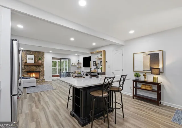 Photo 4 of Condo for sale at 5005 Gardenia Cir, Marietta, GA 30068 | MLS# 10784870 | Listing updated on 2026-09-18