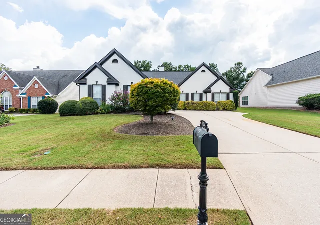 1st image of 3554 Dunbar Ln, Suwanee, GA 30024 | MLS# 10794055