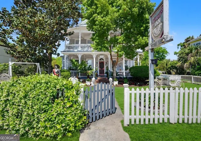 Photo 1 of Single family home for sale at 209 Osborne St, Saint Marys, GA 31558 | MLS# 10755875 | Listing updated on 2026-05-15