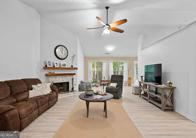 Photo 4 of Single family home for sale at 3312 Freedom Lndg Nw, Kennesaw, GA 30144 | MLS# 10811194 | Listing updated on 2026-10-29