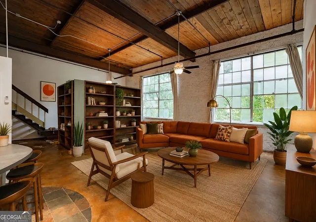Photo 2 of Condo for sale at 585 White Cir #504, Athens, GA 30605 | MLS# 10784728 | Listing updated on 2026-08-31