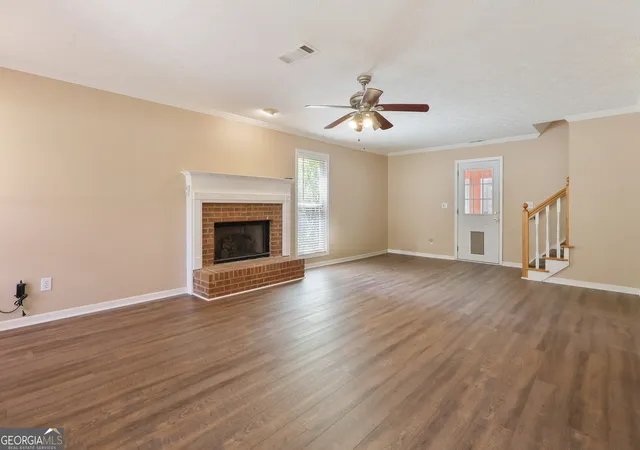 Photo 3 of Single family home for sale at 305 Brook Holw Dr, Mcdonough, GA 30252 | MLS# 10796651 | Listing updated on 2026-09-16