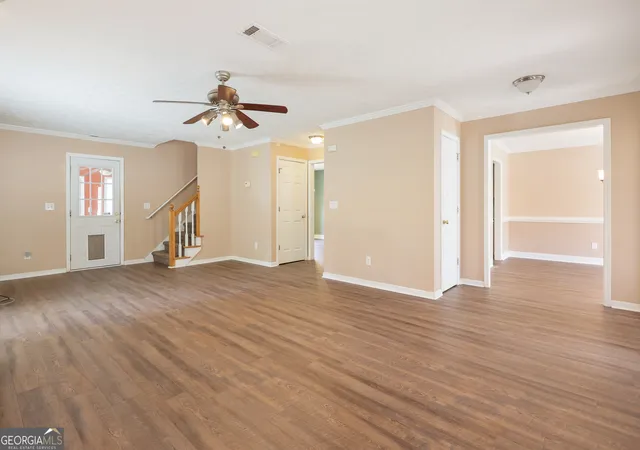 Photo 4 of Single family home for sale at 305 Brook Holw Dr, Mcdonough, GA 30252 | MLS# 10796651 | Listing updated on 2026-09-16