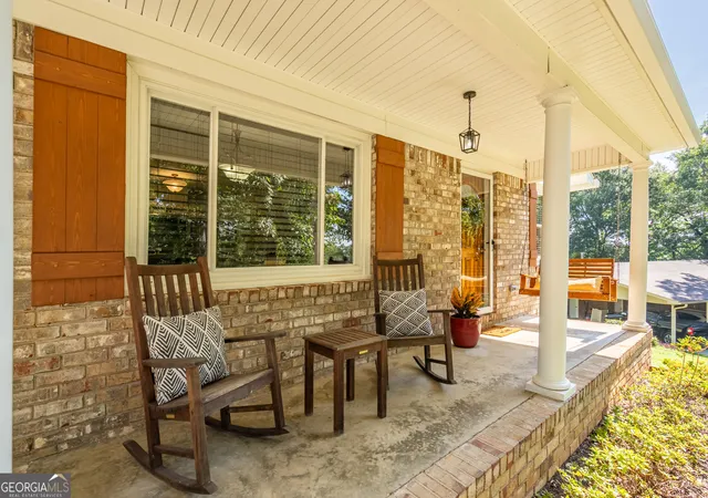 Photo 3 of Sale Pending at 16 Eastdell Rd Ne, Rome, GA 30161 | MLS# 10833931 | Listing updated on 2026-09-14