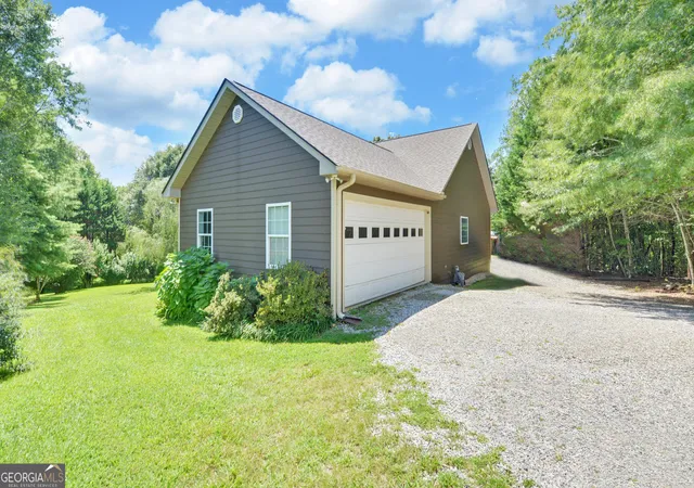 Photo 3 of Single family home for sale at 2750 Habersham Mill Rd, Demorest, GA 30535 | MLS# 10832445 | Listing updated on 2026-09-10