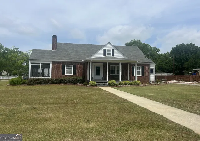 3rd image of 6127 Newton Dr Ne, Covington, GA 30014 | MLS# 10755695