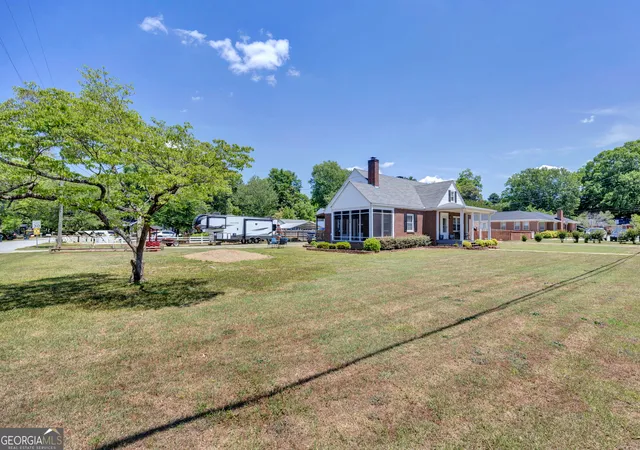 4th image of 6127 Newton Dr Ne, Covington, GA 30014 | MLS# 10755695