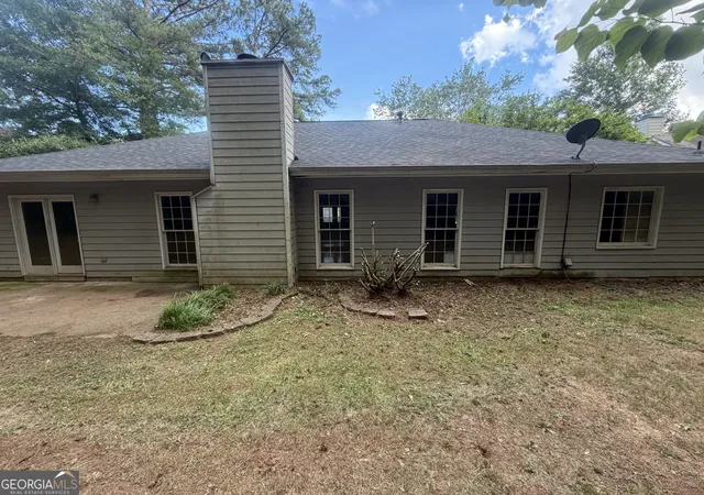 Photo 4 of Sale Pending at 2021 Huntcliff Dr, Lawrenceville, GA 30043 | MLS# 10794921 | Listing updated on 2026-09-08