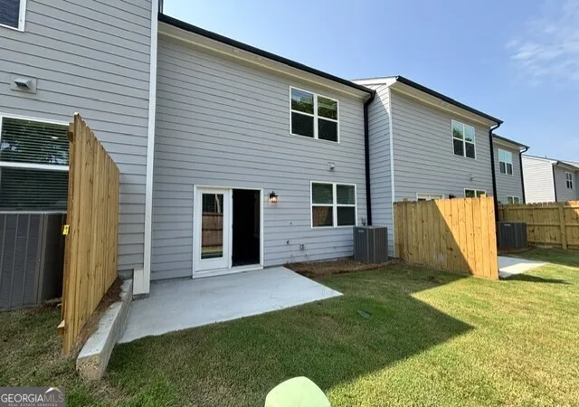2nd image of 2029 Ayla Dr, Douglasville, GA 30135 | MLS# 10775497