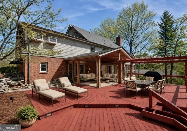 Photo 2 of Single family home for sale at 7300 Chattahoochee Bluff Dr, Atlanta, GA 30350 | MLS# 10830071 | Listing updated on 2026-09-03