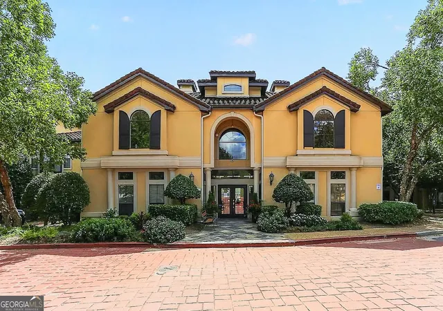 1st image of 3777 Peachtree Rd Ne #214, Brookhaven, GA 30319 | MLS# 10819481