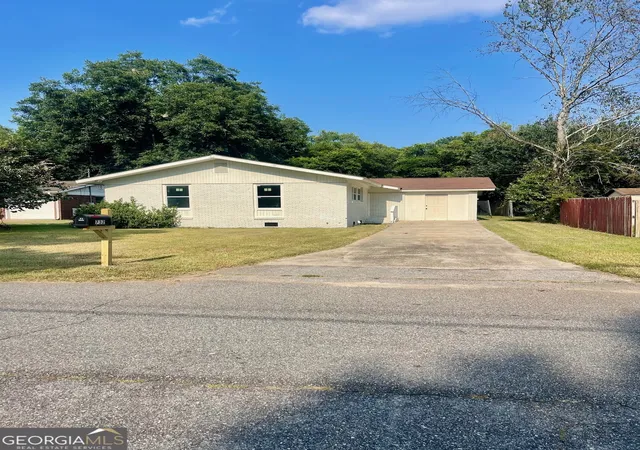 1st image of 732 Katherine St, Warner Robins, GA 31088 | MLS# 10779167