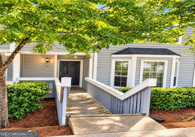 Photo 1 of Townhouse for sale at 84 Belmonte Cir Sw, Atlanta, GA 30311 | MLS# 10871740 | Listing updated on 2026-10-27