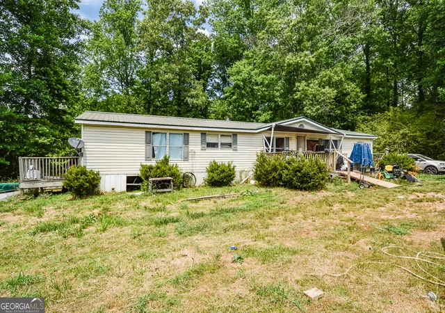 Photo 3 of Manufactured home for sale at 1010 Painter Rd, Talking Rock, GA 30175 | MLS# 10832803 | Listing updated on 2026-09-08