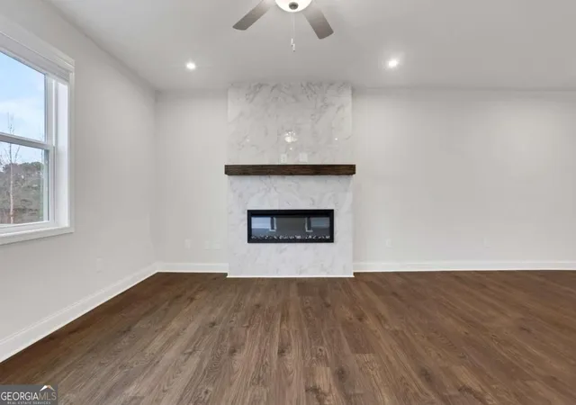 Photo 2 of Townhouse for sale at 6001 Haviland Aly, Sugar Hill, GA 30518 | MLS# 10829535 | Listing updated on 2026-09-17