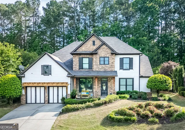 Homes for sale in Newnan, GA | 239 Highwoods Pkwy, Newnan, GA 30265 | MLS# 10792413