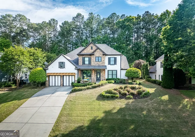 Homes for sale in Newnan, GA | 239 Highwoods Pkwy, Newnan, GA 30265 | MLS# 10792413