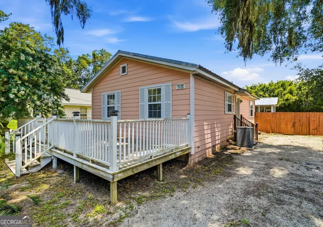 1st image of 1017 Mallery St, St. Simons, GA 31522 | MLS# 10800351