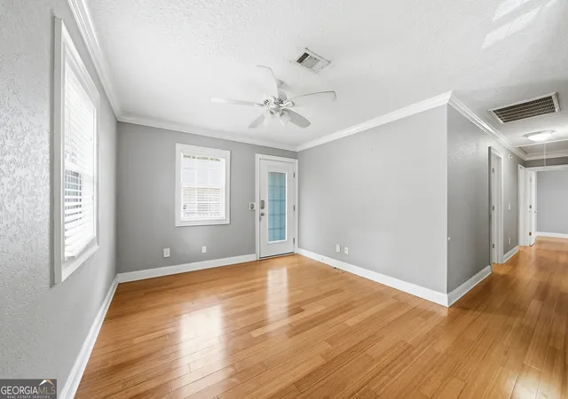 4th image of 1017 Mallery St, St. Simons, GA 31522 | MLS# 10800351
