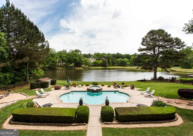 Photo 3 of Sale Pending at 4920 Woodlong Ln, Cumming, GA 30040 | MLS# 10782779 | Listing updated on 2026-08-22