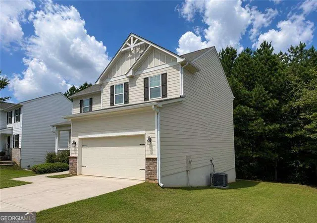 Photo 2 of Single family home for sale at 511 Shady Gln, Dallas, GA 30132 | MLS# 10825978 | Listing updated on 2026-09-11