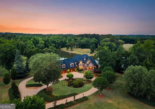 Photo 3 of Mansion for sale at 4239 Lower Jersey Rd, Covington, GA 30014 | MLS# 10757735 | Listing updated on 2026-08-06